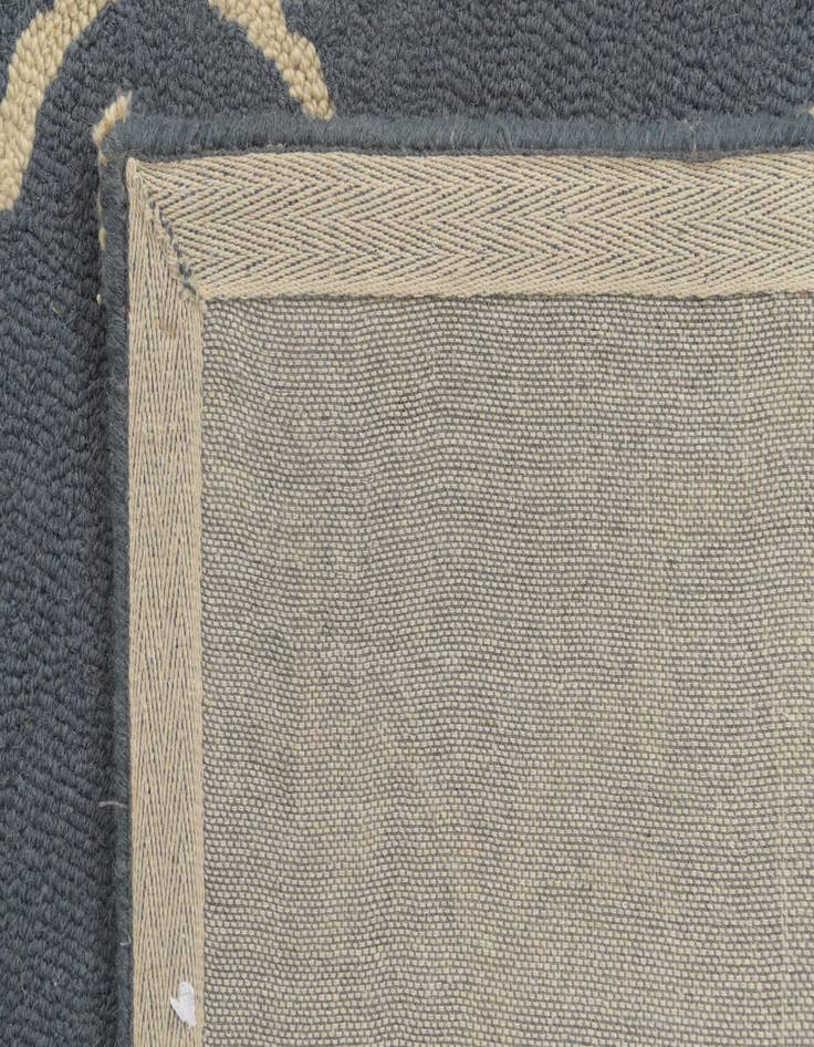 Detail image of  5' x 8' Luna Wool Rug