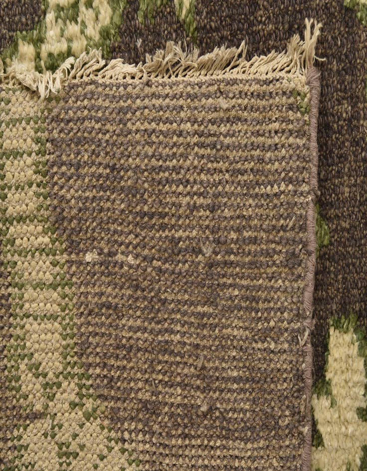 Detail image of  7' 10 x 10'  Hand Knotted Luna Rug