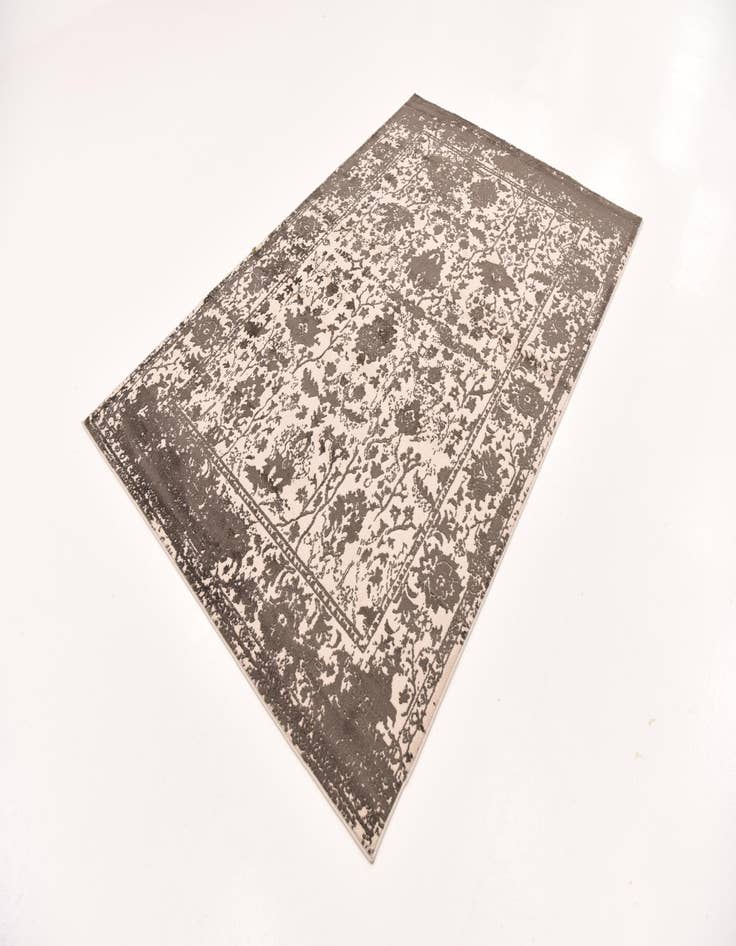 Detail image of  5' x 7' 10 Modern Classical Rug