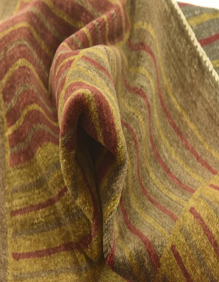 Detail image of  6' 8 x 9' 9  Hand Knotted Modern Ziegler Rug