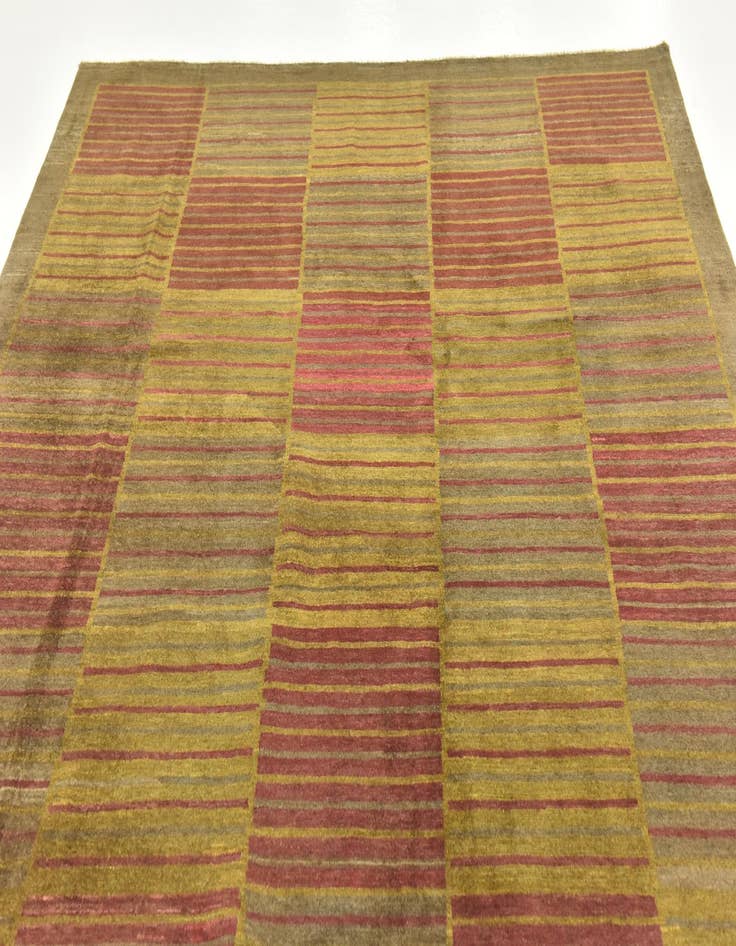 Detail image of  6' 8 x 9' 9  Hand Knotted Modern Ziegler Rug