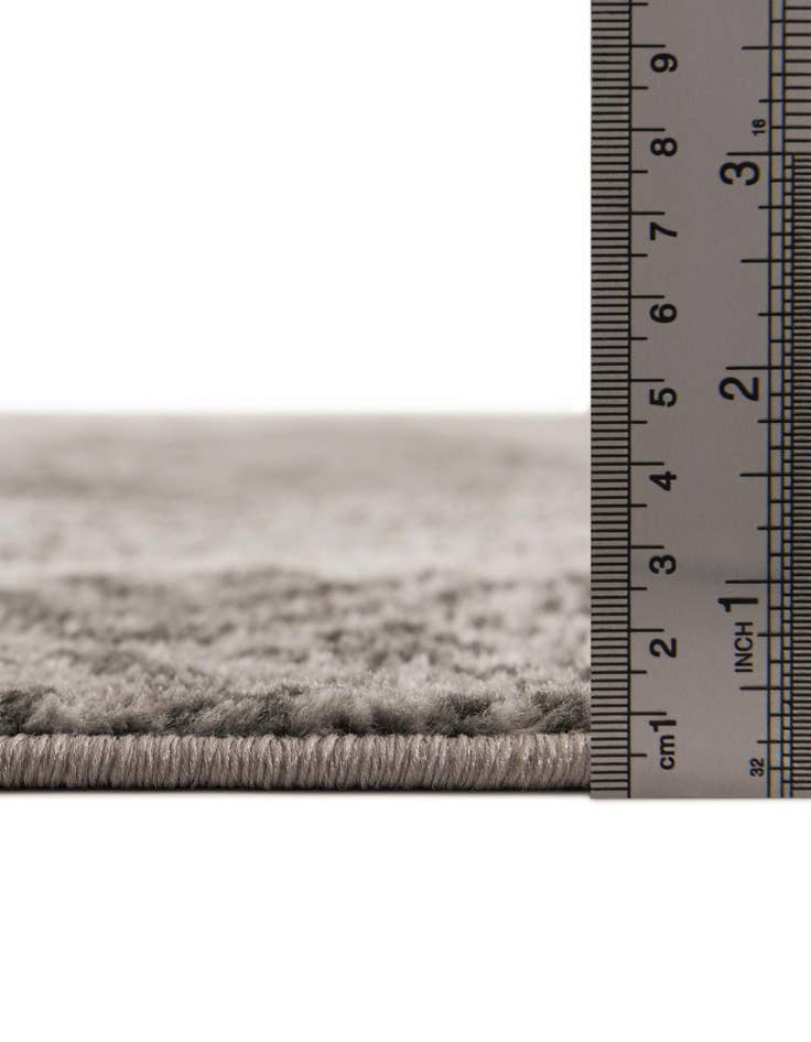 Detail image of  7' x 10' Monte Carlo Rug