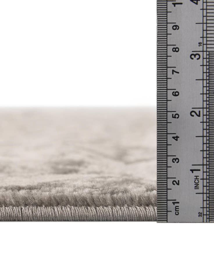 Detail image of  9' x 12' Monte Carlo Rug