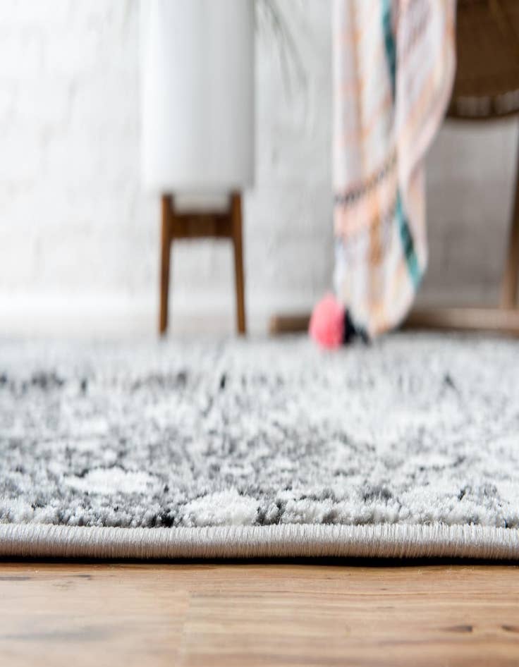 Detail image of  5' x 8' Sydney Rug