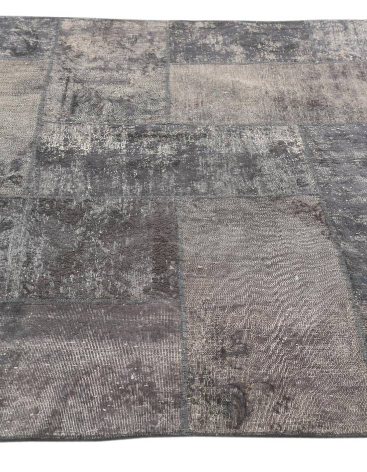 Detail image of  5' x 6' 8  Hand Knotted Ultra Vintage Persian Wool Rug