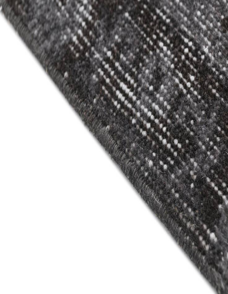 Detail image of  6' 5 x 10' Ultra Vintage Wool Rug