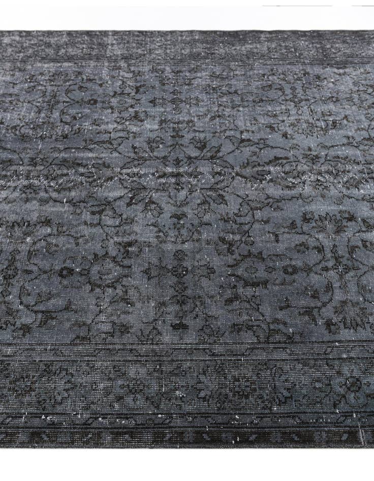Detail image of  5' 9 x 9' 5 Ultra Vintage Wool Rug