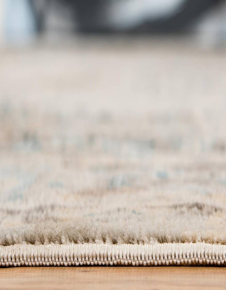 Detail image of  4' x 6' Victoria Rug