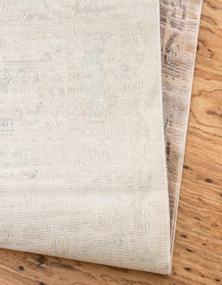 Detail image of  4' x 6' Victoria Rug