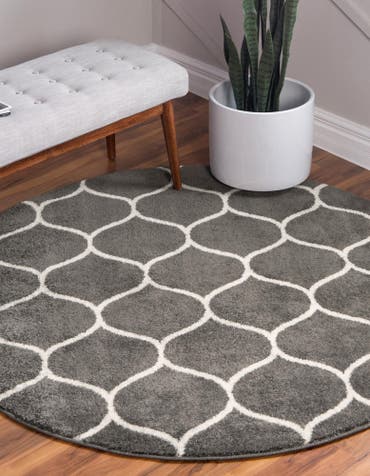  5' 3 x 5' 3 Lattice Frieze Round Rug