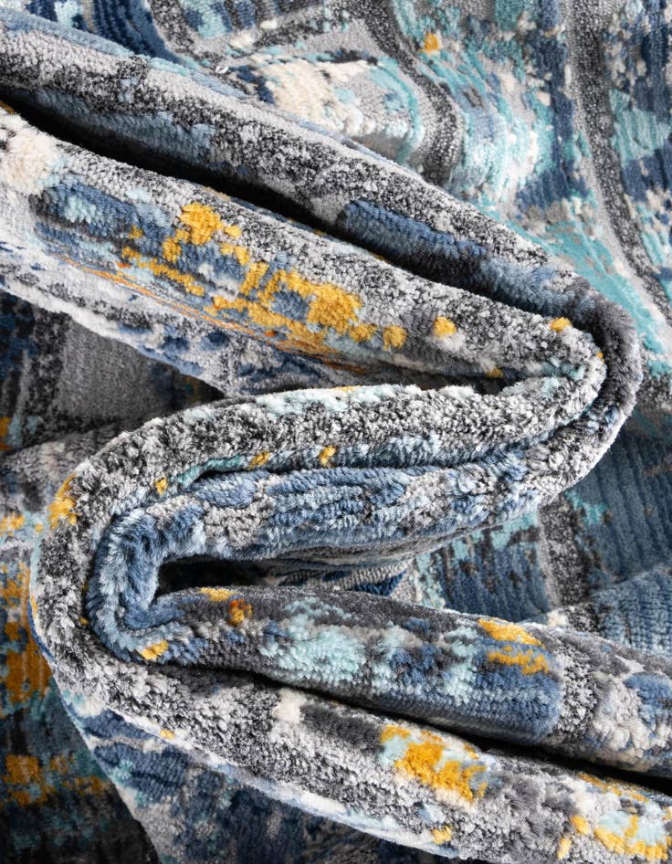 Detail image of  3' 7 x 3' 7 Malibu Round Rug