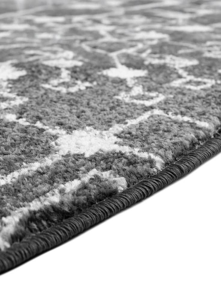 Detail image of  7' 10 x 7' 10 Moroccan Trellis Round Rug