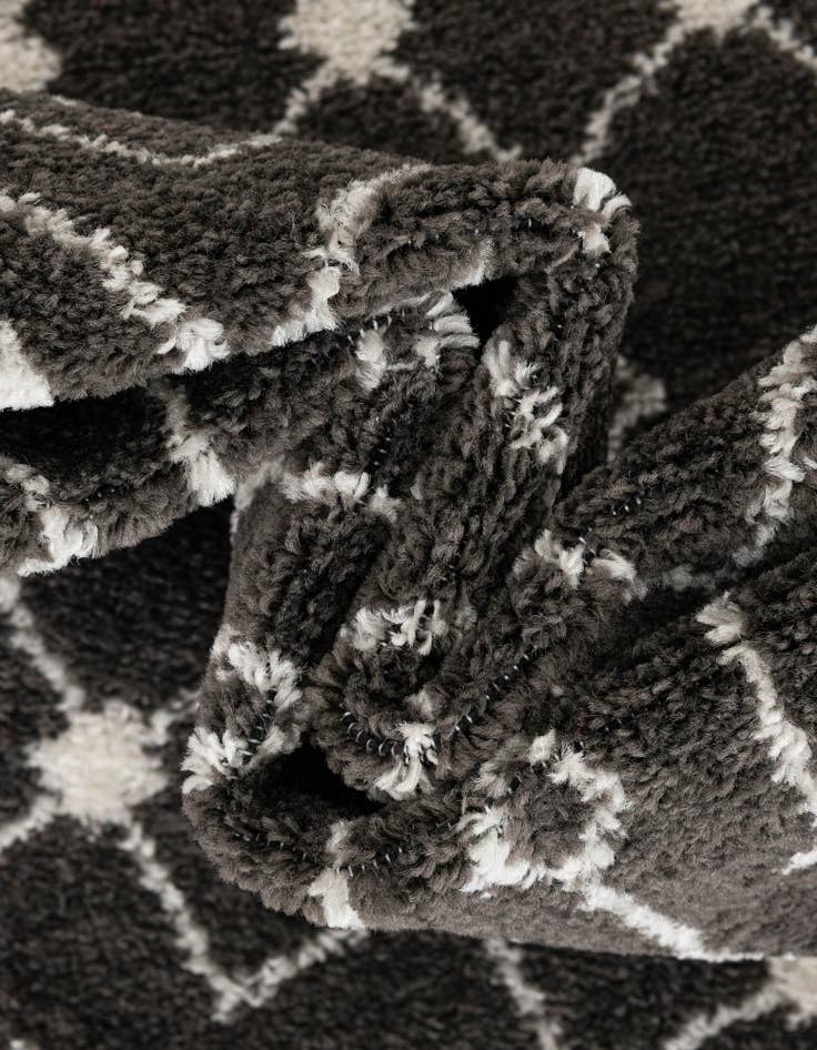 Detail image of  7' 10 x 7' 10 Moroccan Trellis Round Rug