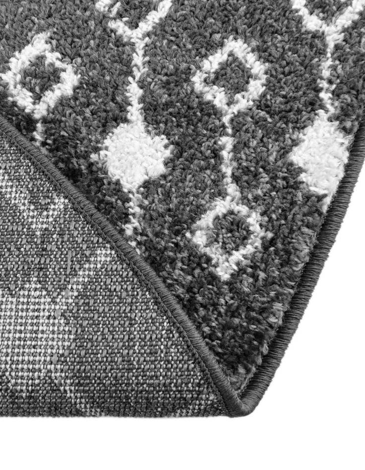 Detail image of  7' 10 x 7' 10 Moroccan Trellis Round Rug