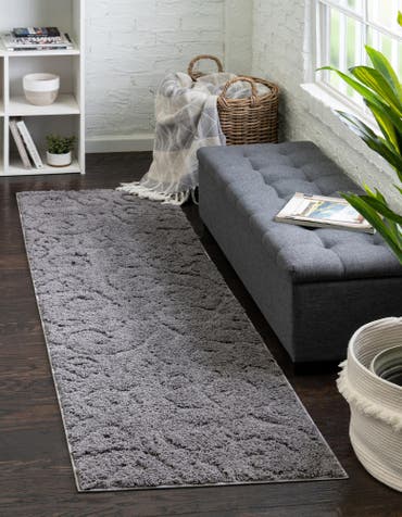  2' x 6' 7 Botanical Shag Runner Rug