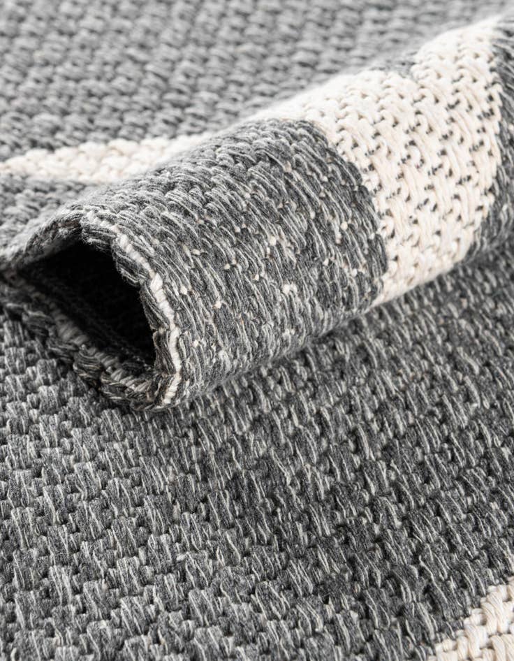 Detail image of  2' x 7' 10 Georgia Runner Rug