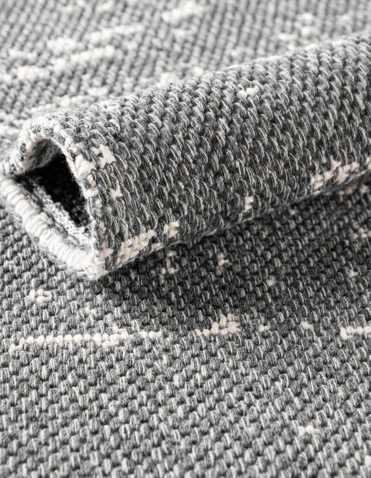 Detail image of  2' x 7' 10 Georgia Runner Rug