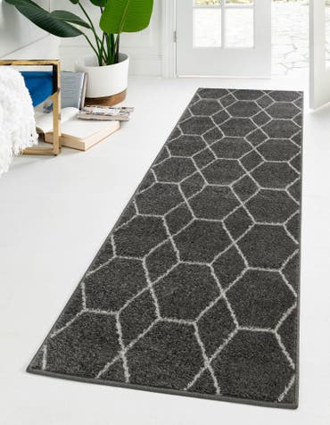  2' x 6' Lattice Frieze Runner Rug
