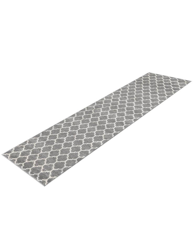 Detail image of  2' 7 x 10' Lattice Runner Rug