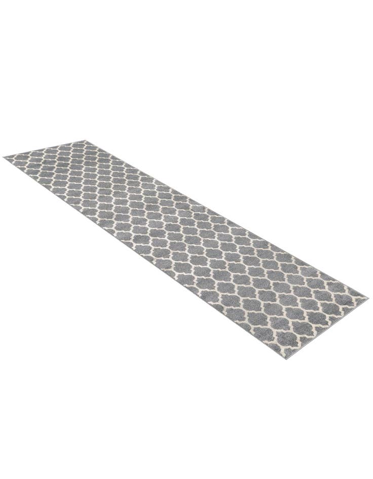 Detail image of  2' 7 x 10' Lattice Runner Rug