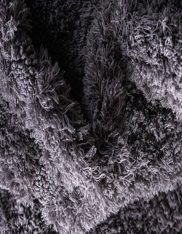 Detail image of  2' x 6' 9 Lattice Shag Runner Rug