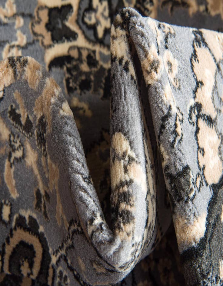 Detail image of  2' 7 x 10' Neda Runner Rug