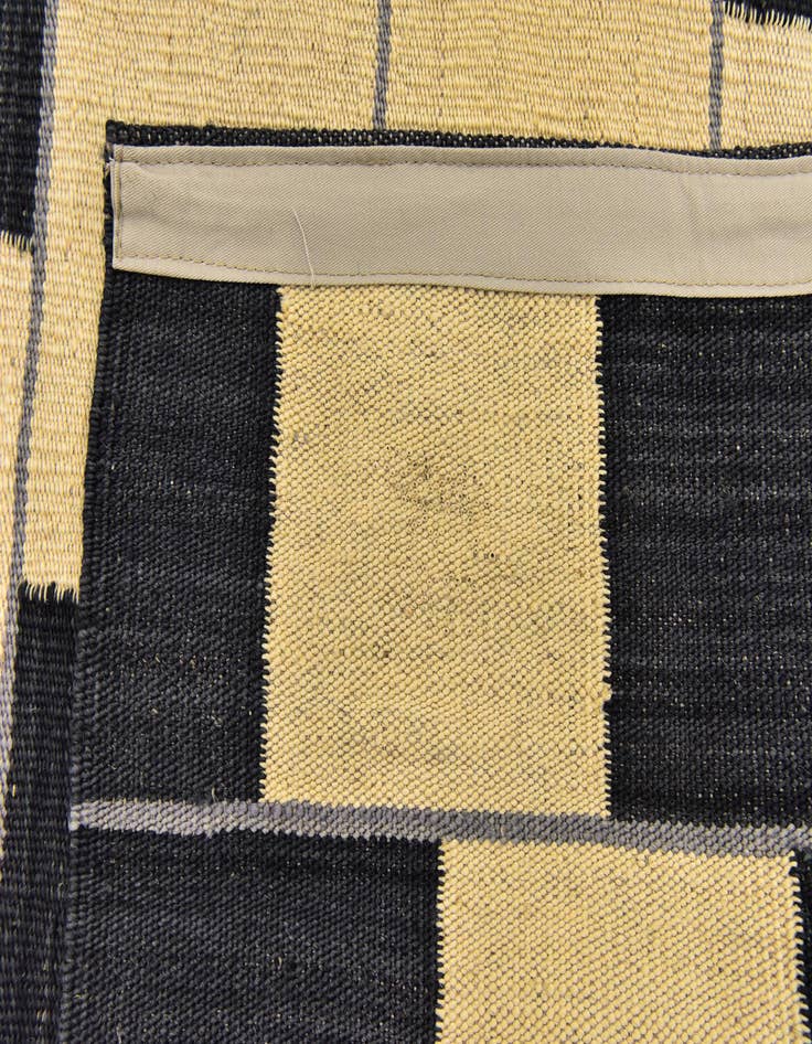 Detail image of  5' x 6' 5  Hand Woven Kilim Modern Wool Square Rug