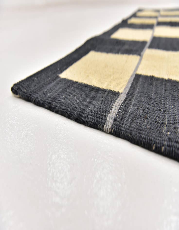 Detail image of  5' x 6' 5  Hand Woven Kilim Modern Wool Square Rug