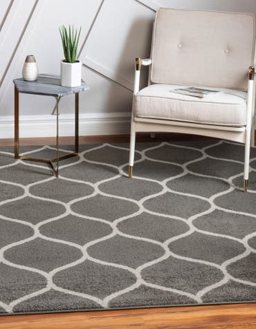  4' x 4' Lattice Frieze Square Rug