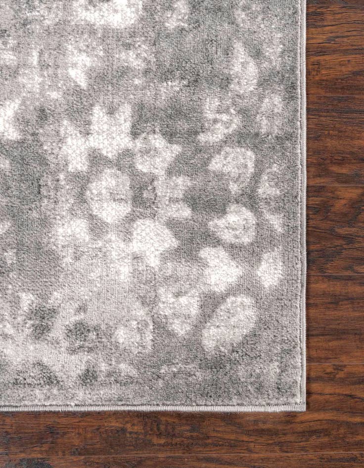 Detail image of  7' 10 x 7' 10 Monte Carlo Square Rug