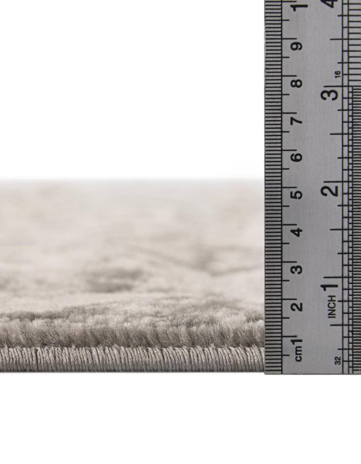 Detail image of  7' 10 x 7' 10 Monte Carlo Square Rug