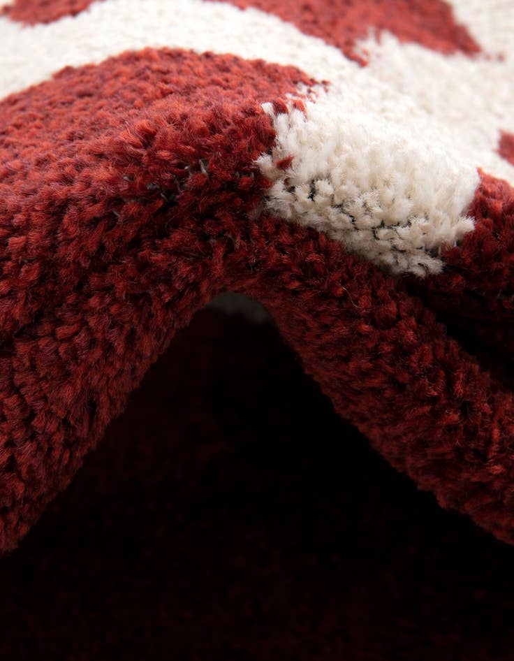 Detail image of  2' 7 x 10' Lattice Runner Rug