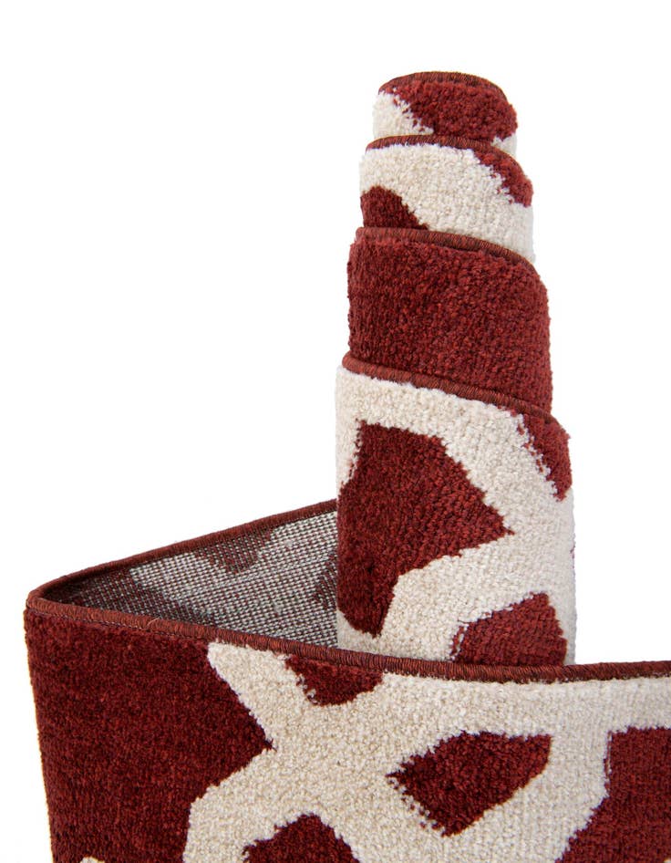 Detail image of  2' 7 x 10' Lattice Runner Rug