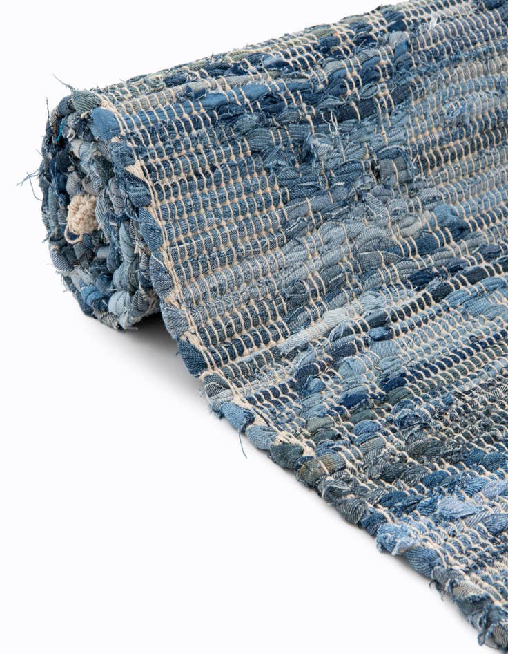 Detail image of  8' x 10'  Hand Woven Chindi Cotton Rug