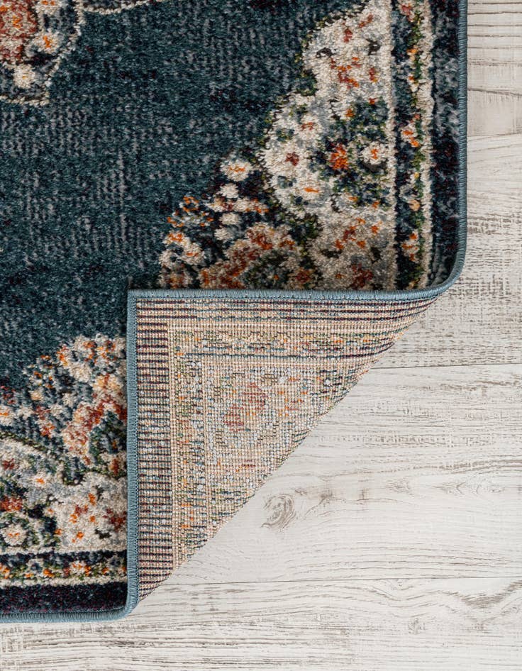 Detail image of  5' x 8' Isabella Rug
