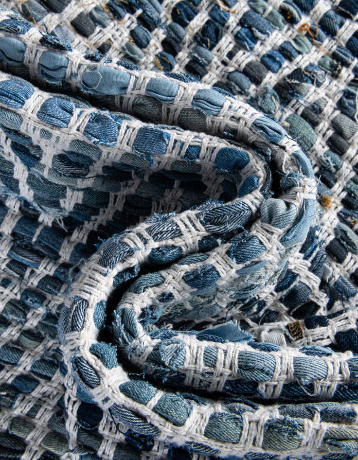 Detail image of  4' 1 x 6' 1  Hand Woven Chindi Chevron Rug