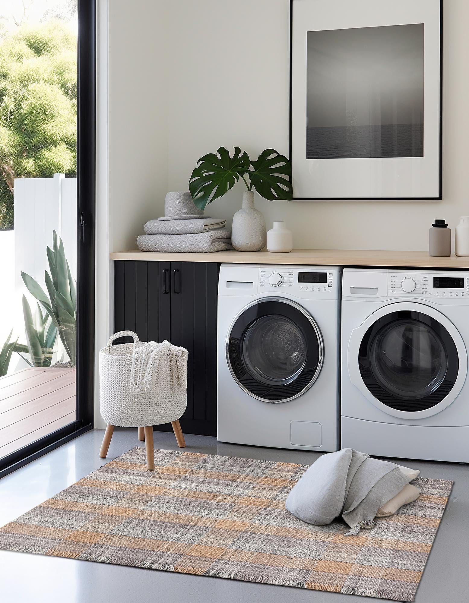 Desert Gray 7' 10 x 7' 10 Hand Woven Eco Plaid Indoor Washable Indoor ...