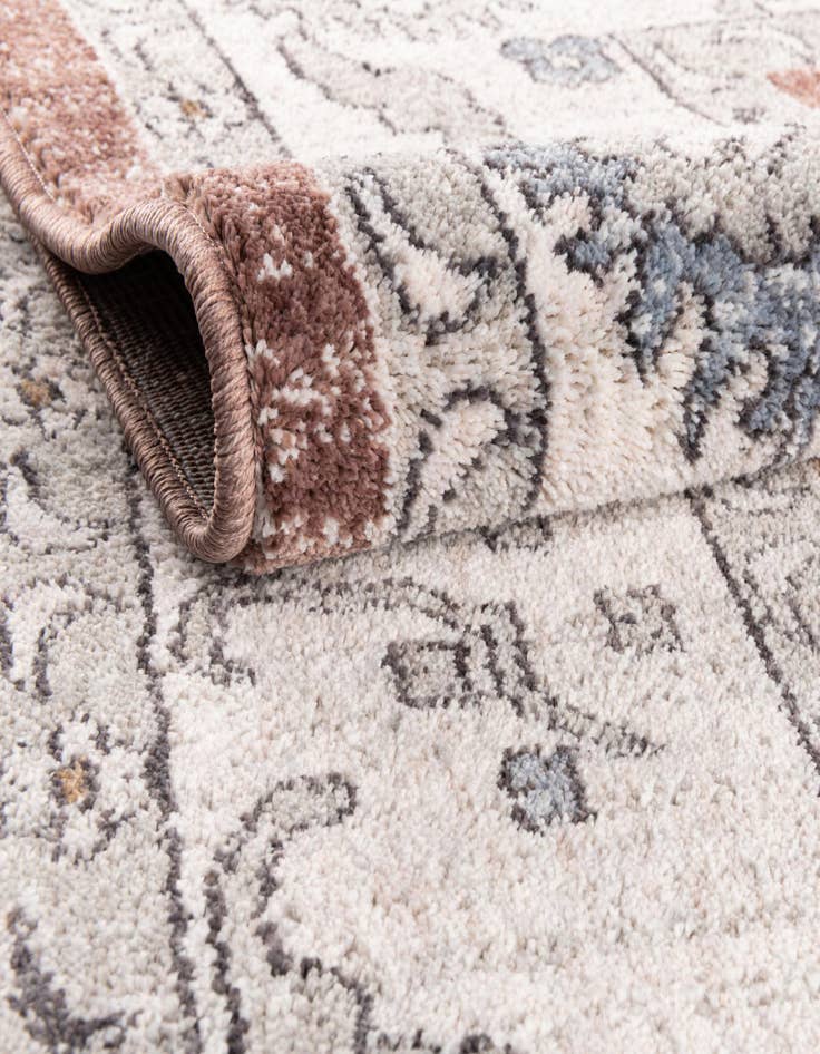 Detail image of  3' 3 x 3' 3 Eco Traditional Round Rug