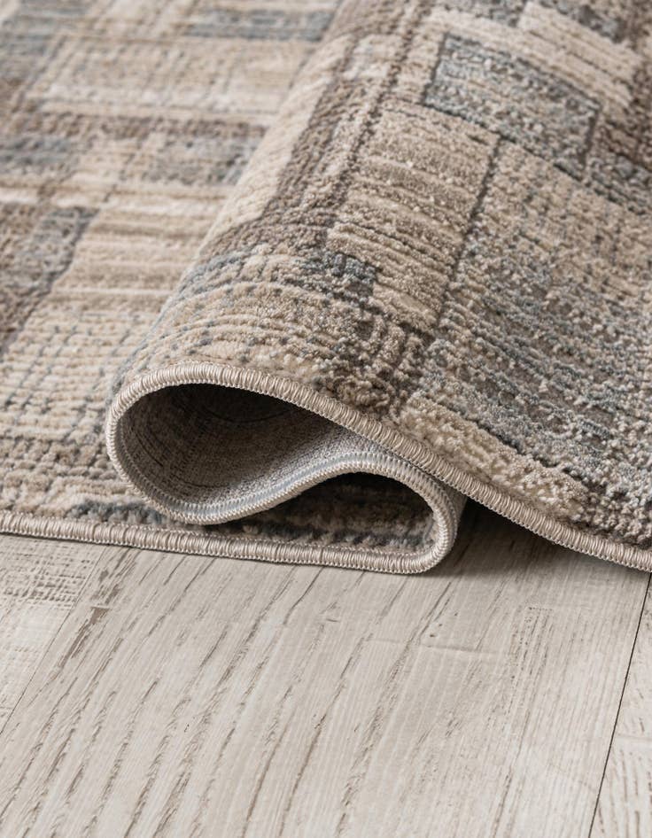 Detail image of  2' 7 x 12' Silta Runner Rug