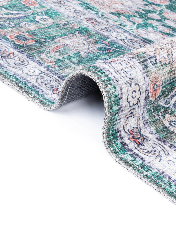 Detail image of  7' 10 x 7' 10 Yara Round Rug