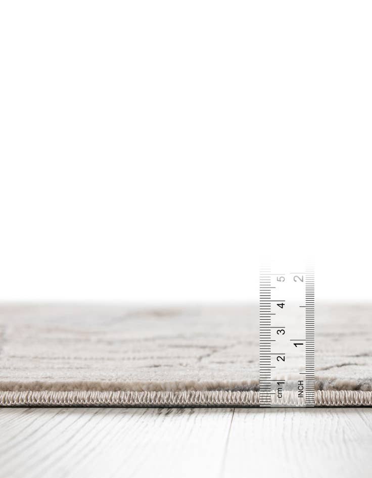 Detail image of  2' x 6' Silta Runner Rug