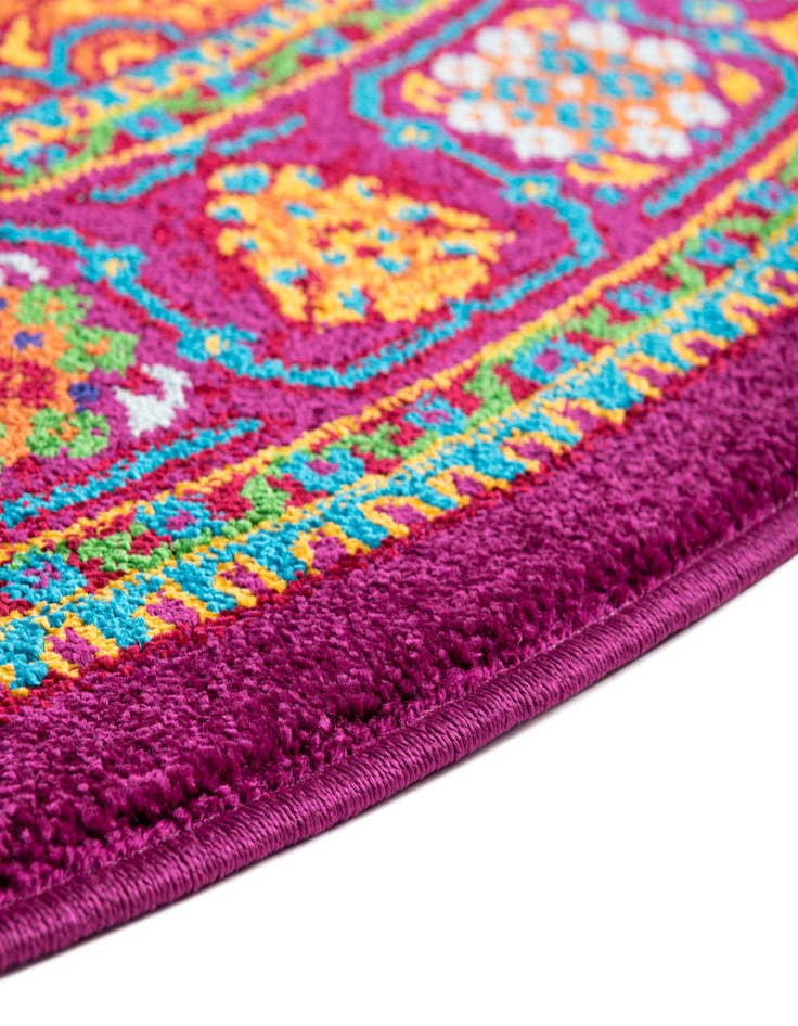 Detail image of  5' 3 x 8' Calypso Oval Rug