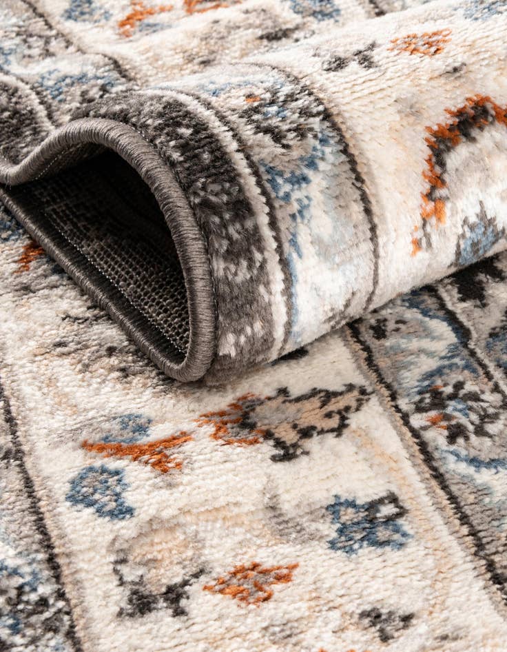 Detail image of  7' 10 x 7' 10 Charlotte Square Rug