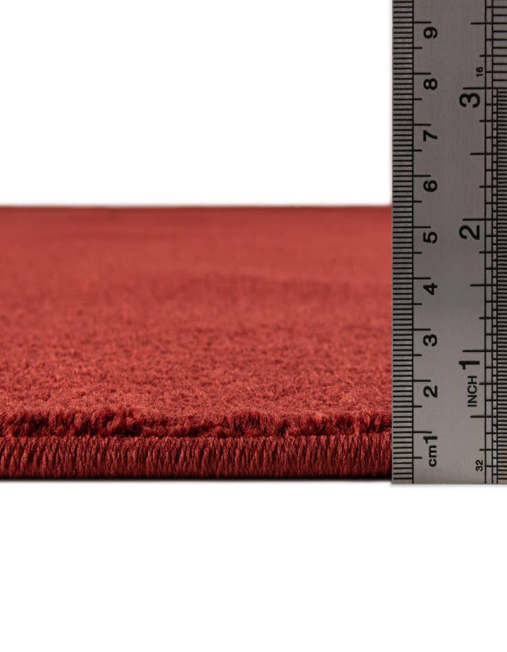 Detail image of  5' 3 x 8' Everyday Solid Rug