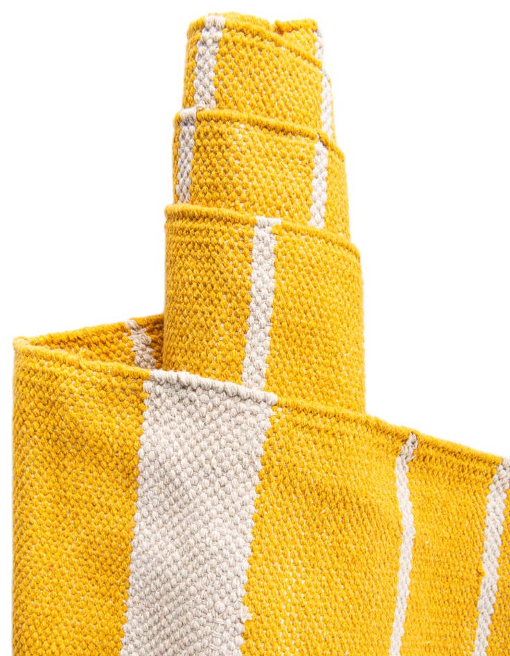 Detail image of  7' 1 x 7' 1  Hand Woven Chindi Cotton Square Rug