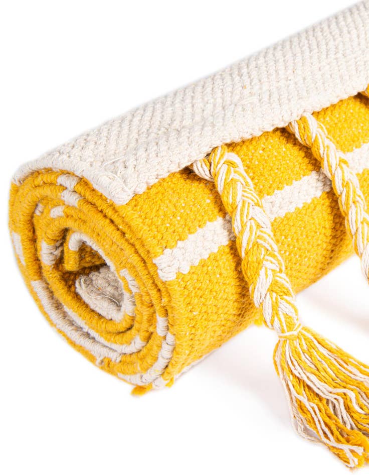 Detail image of  7' 1 x 7' 1  Hand Woven Chindi Cotton Square Rug