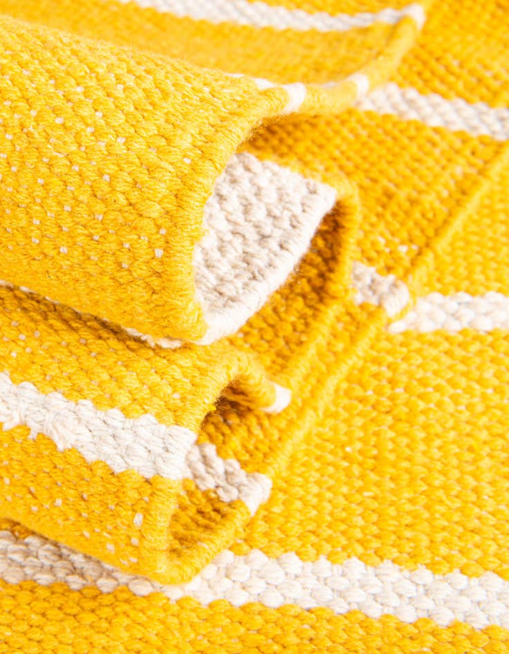 Detail image of  7' 1 x 7' 1  Hand Woven Chindi Cotton Square Rug