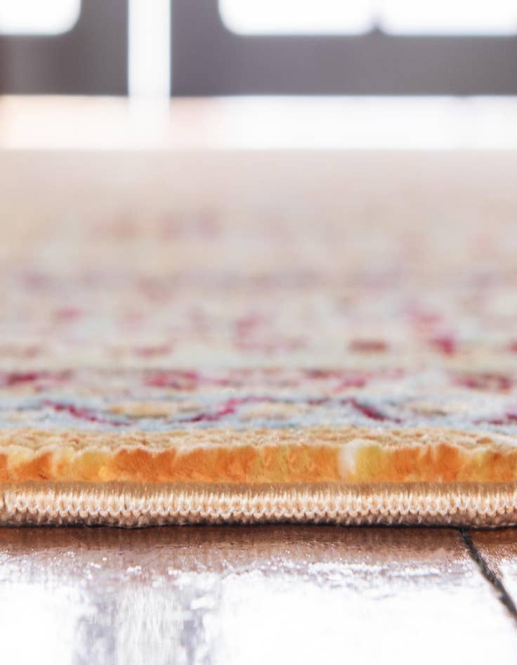 Detail image of  7' x 10' Alexis Rug