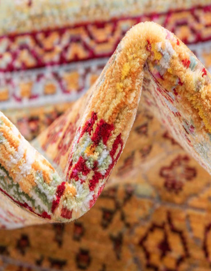 Detail image of  7' x 10' Alexis Rug