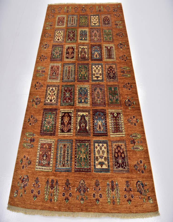 Detail image of  5' x 6' 10  Hand Knotted Ariana Ziegler Rug